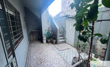 PH en planta baja al fondo con patio, 4 ambientes, Ciudadela.