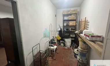 PH en planta baja al fondo con patio, 4 ambientes, Ciudadela.