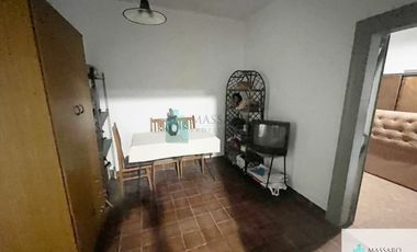 PH en planta baja al fondo con patio, 4 ambientes, Ciudadela.