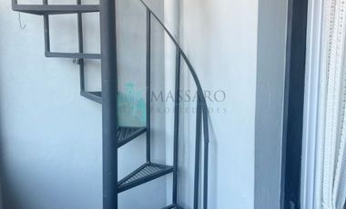 Ph en primer piso por escalera, 4 ambientes con terraza, Ciudadela Norte.