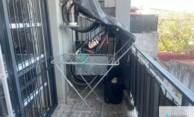 Ph en primer piso por escalera, 4 ambientes con terraza, Ciudadela Norte.