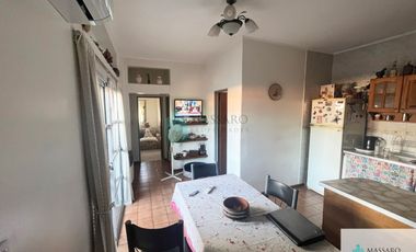 Ph en primer piso por escalera, 4 ambientes con terraza, Ciudadela Norte.