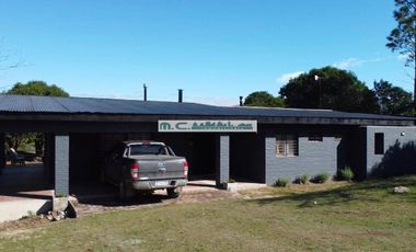 AT156.TALA HUASI. GRAN CASA FRENTE AL RIO. 9 PAX