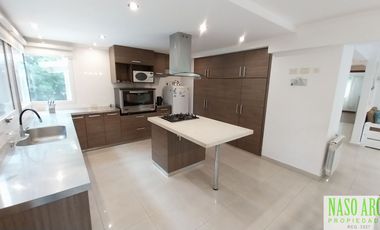 Propiedad de primer nivel en venta en Sierra de los Padres. Gas Nat.