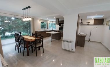 Propiedad de primer nivel en venta en Sierra de los Padres. Gas Nat.