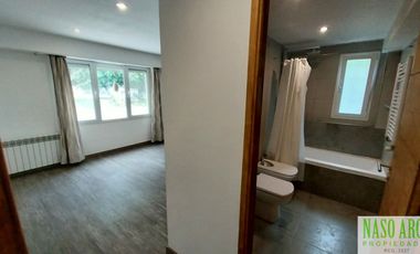 Propiedad de primer nivel en venta en Sierra de los Padres. Gas Nat.
