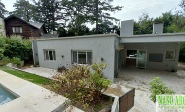 Propiedad de primer nivel en venta en Sierra de los Padres. Gas Nat.