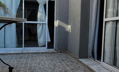 Casa interna ÚNICA en venta de 1 dormitorio en Echesortu, posible AMPLIACIÓN.