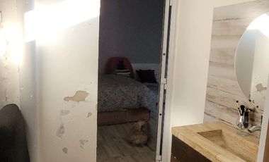 Casa interna ÚNICA en venta de 1 dormitorio en Echesortu, posible AMPLIACIÓN.