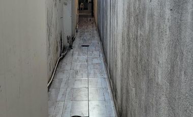 Casa interna ÚNICA en venta de 1 dormitorio en Echesortu, posible AMPLIACIÓN.