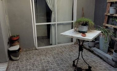 Casa interna ÚNICA en venta de 1 dormitorio en Echesortu, posible AMPLIACIÓN.