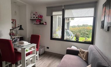 Venta Moderno Chalet 6 ambientes con piscina. Zona Golf, Sierra de los Padres