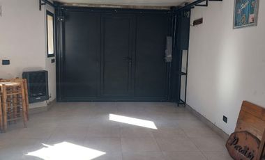 Venta Moderno Chalet 6 ambientes con piscina. Zona Golf, Sierra de los Padres