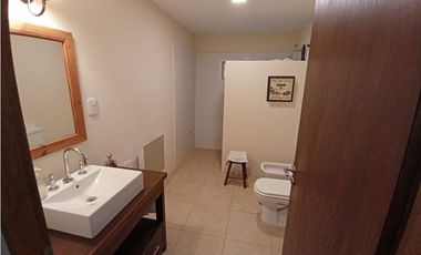 Interesante Finca En Venta con hermosa casa-San Rafael Mendoza - Colonia Elena