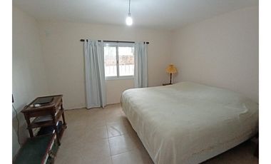 Interesante Finca En Venta con hermosa casa-San Rafael Mendoza - Colonia Elena