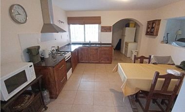 Interesante Finca En Venta con hermosa casa-San Rafael Mendoza - Colonia Elena