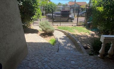 Casa en venta de 4 dormitorios c/ cochera en San Miguel