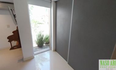 Moderno Chalet en vente en Sierra de los Padres. Gas natural conectado