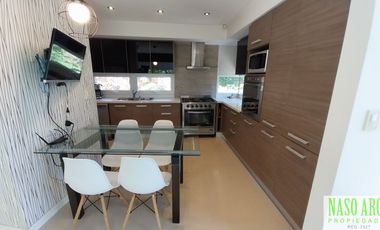 Moderno Chalet en vente en Sierra de los Padres. Gas natural conectado