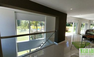 Moderno Chalet en vente en Sierra de los Padres. Gas natural conectado