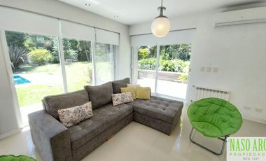 Moderno Chalet en vente en Sierra de los Padres. Gas natural conectado