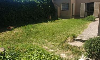 Casa en venta de 4 dormitorios c/ cochera en Cinco Saltos