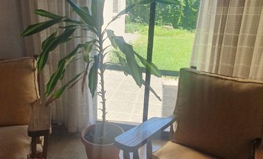 Casa en venta de 4 dormitorios c/ cochera en Cinco Saltos