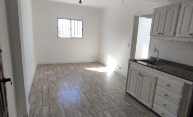 Departamento en alquiler de 2 dormitorios en La Tablada