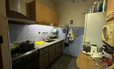 Casa en venta de 2 dormitorios c/ cochera en Floresta