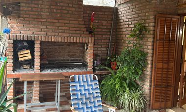 Casa en venta de 3 dormitorios c/ cochera en Achachay