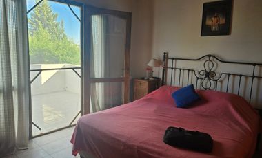 Casa en venta de 4 dormitorios c/ cochera en Luzuriaga