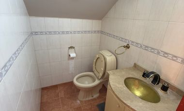 IMPORTANTE CASA DE 4 DORMITORIOS ZONA ALTA