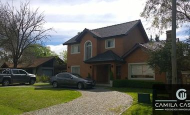 Casa en venta Country Club Los Cardales