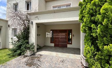 Casa en venta en Haras Santa María al golf