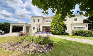 Casa en venta en Haras Santa María al golf