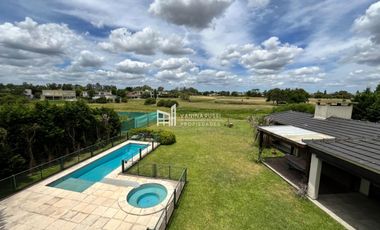 Casa en venta en Haras Santa María al golf