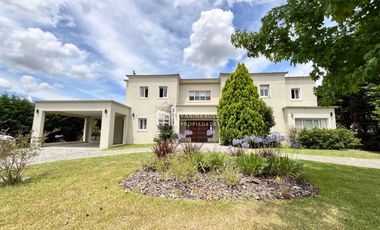 Casa en venta en Haras Santa María al golf