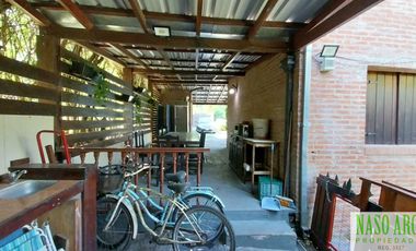 OPORTUNIDAD!!! Importante chalet en venta en Sierra de los Padres. Gas Natural