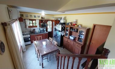 OPORTUNIDAD!!! Importante chalet en venta en Sierra de los Padres. Gas Natural
