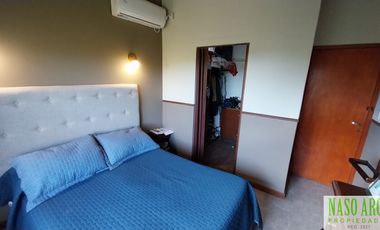 OPORTUNIDAD!!! Importante chalet en venta en Sierra de los Padres. Gas Natural