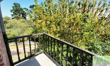 OPORTUNIDAD!!! Importante chalet en venta en Sierra de los Padres. Gas Natural