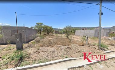 LOTE DE 250m2 CON SERVICIO DE LUZ Y AGUA