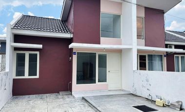 Dijual rumah murah siap huni di komplek perumahan