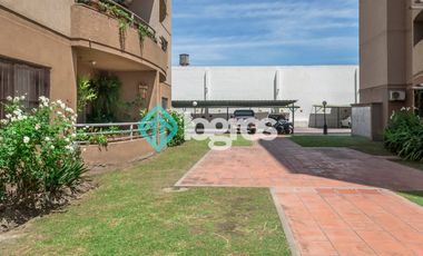 Departamento en venta - APTO CRÉDITO - 3 dormitorios con cochera - Centro