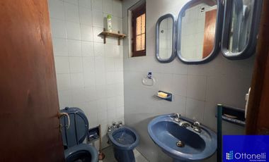 Casa en venta de 3 dormitorios c/ cochera en Costa Azul