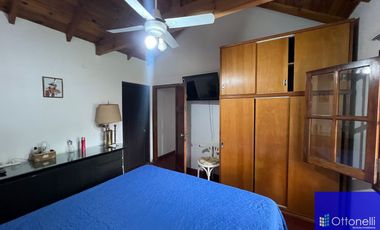 Casa en venta de 3 dormitorios c/ cochera en Costa Azul