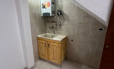 OPORTUNIDAD PH al frente en venta de 3 ambientes en La Tablada