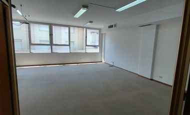 ALQUILER OFICINA 97 m2, LUMINOSA, NO RESIDENCIAL