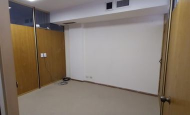 ALQUILER OFICINA 97 m2, LUMINOSA, NO RESIDENCIAL