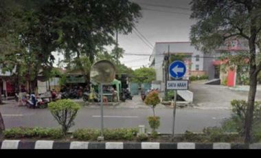 JUAL RUMAH HITUNG TANAH AREA KOMERSIL JL MENUR SURABAYA